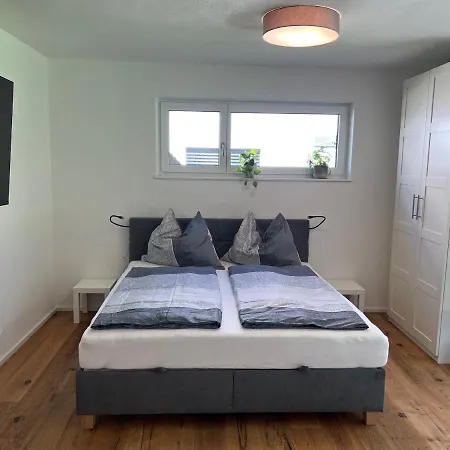 Pr Apartment *